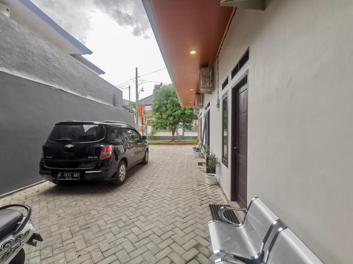 Reddoorz @ Jalan Urip Sumoharjo Lampung Hotell Bandar Lampung Eksteriør bilde