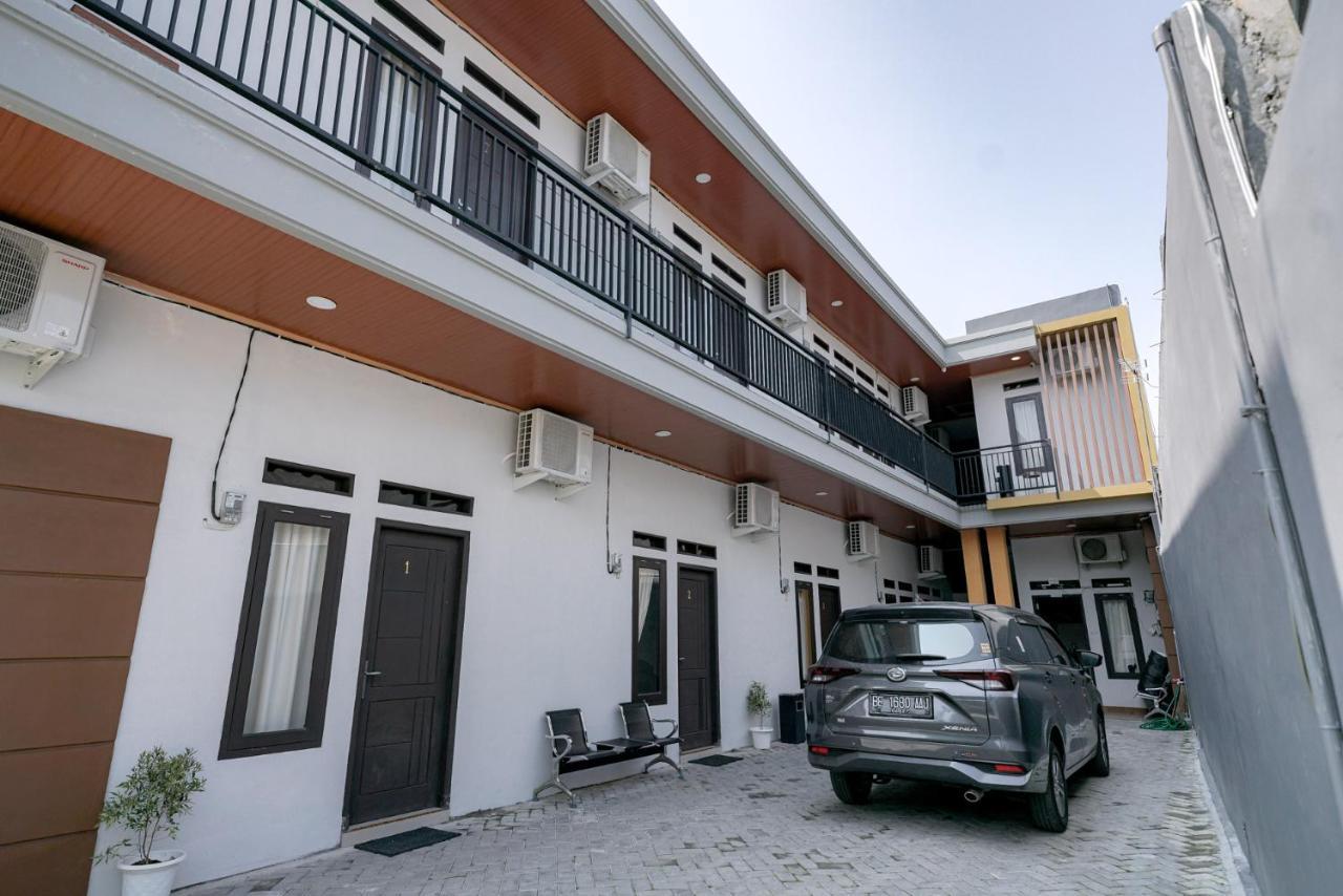 Reddoorz @ Jalan Urip Sumoharjo Lampung Hotell Bandar Lampung Eksteriør bilde