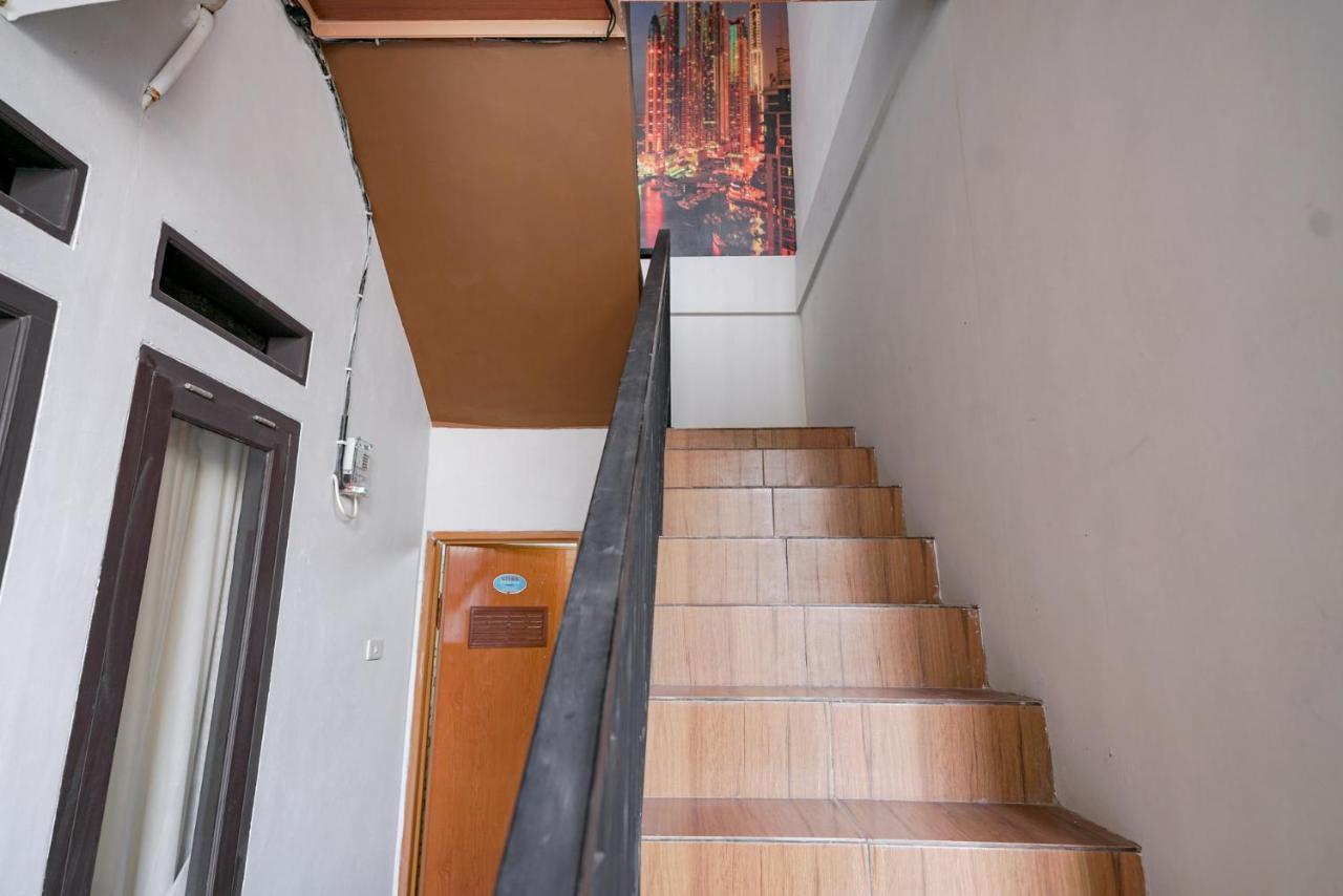 Reddoorz @ Jalan Urip Sumoharjo Lampung Hotell Bandar Lampung Eksteriør bilde